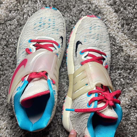 Great condition! KD 14 “Multi-Color” Size 7 - Picture 8 of 13